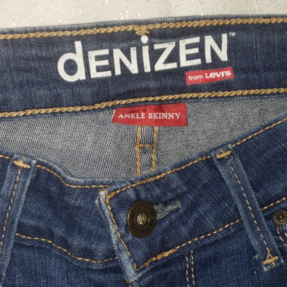 Jeans - Picture 2 of 2